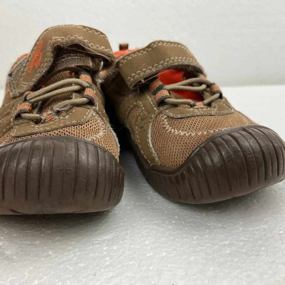 OshKosh B'gosh Boys sneaker Sz 8 14.6 cm